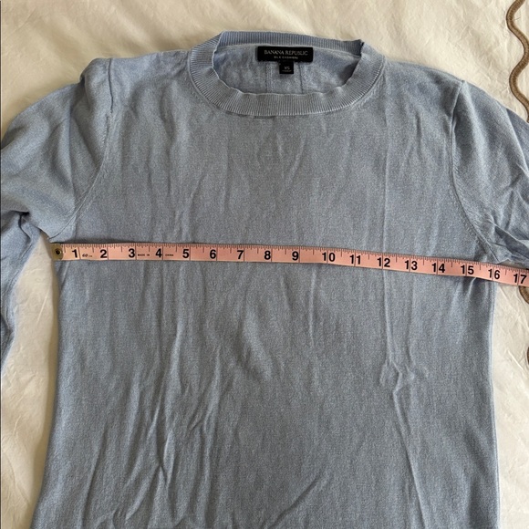 Banana Republic Silk Cashmere Sweater - Picture 5 of 6